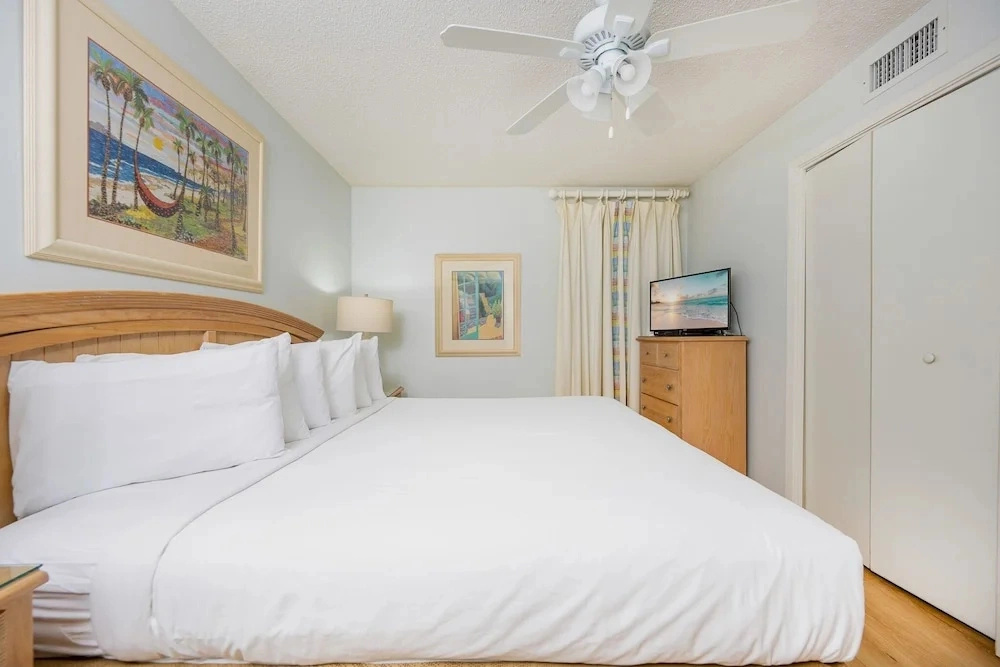 Phoenix Vi 6607 1 Bedroom Condo