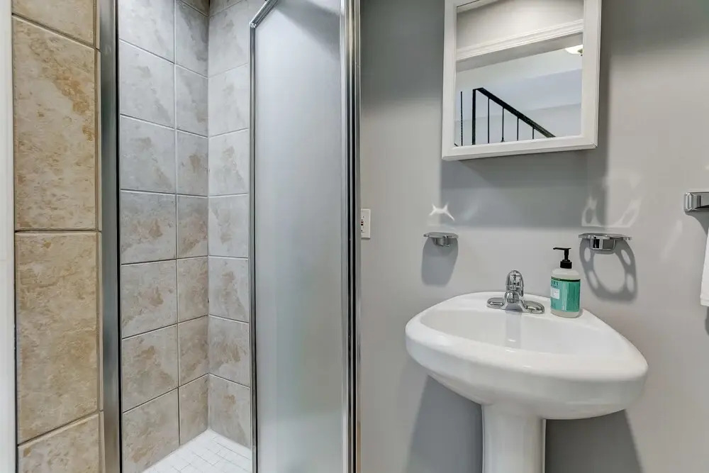 Upscale Home W/rooftopdeck&parking Near Stadiums