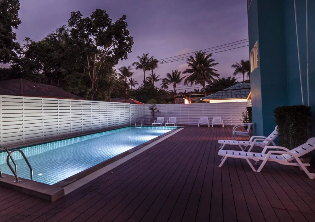 Maenam Bay Resort