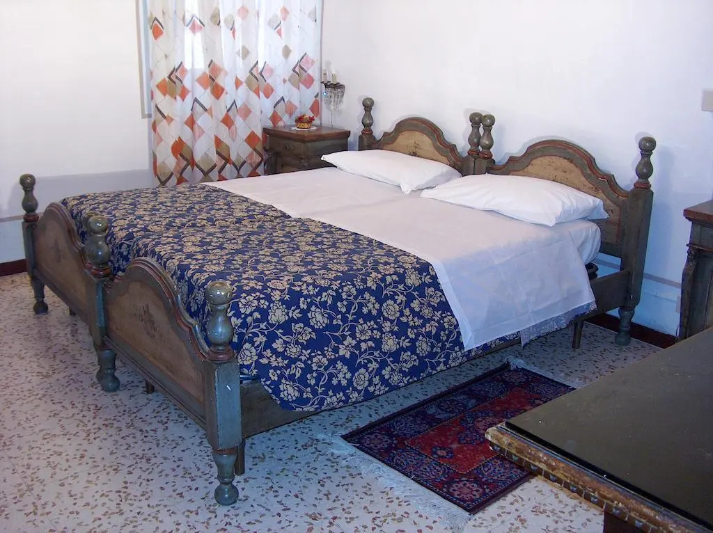B & B Privacy