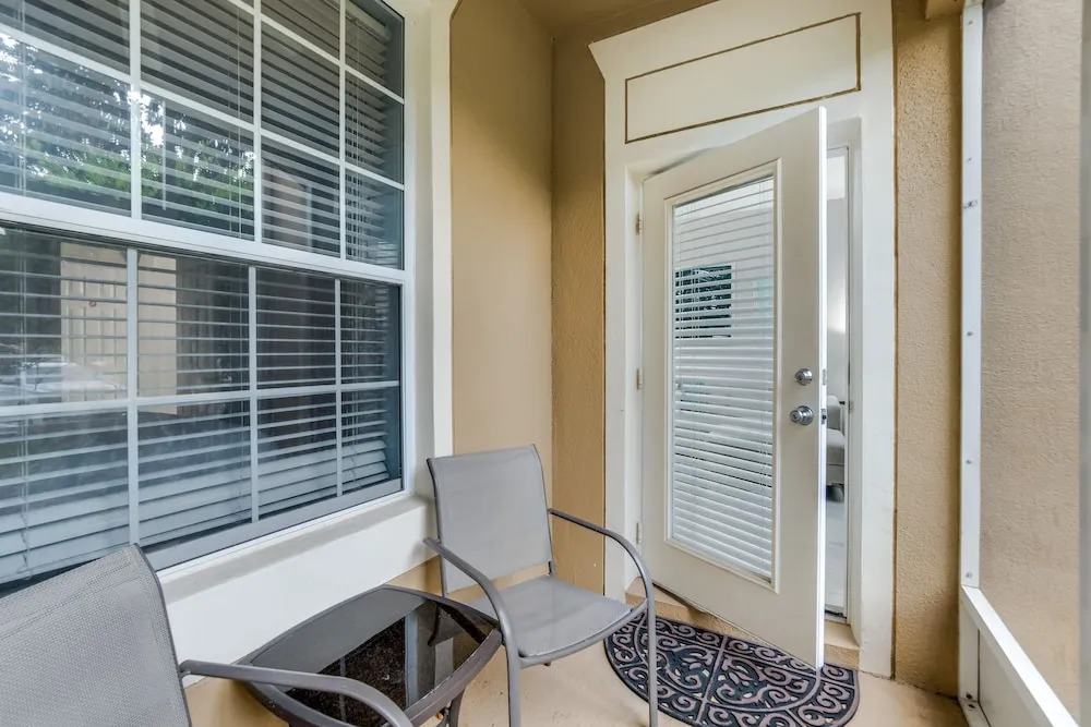 Luxurious Condo Near Disneyfree Waterpark Access