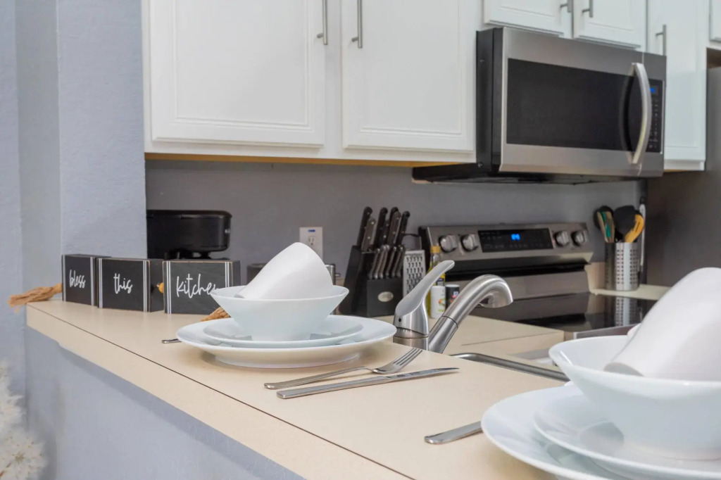 Cozy Home at Luxury Resort Regal Palm 206