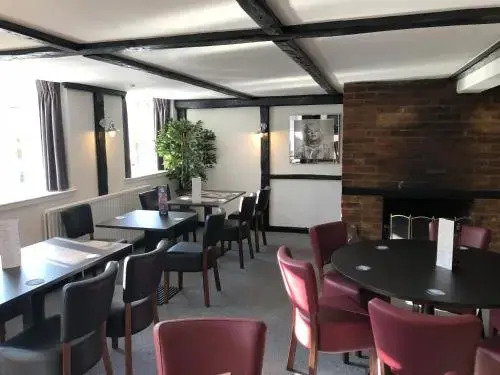 Old Hunters Lodge Whipsnade Limited