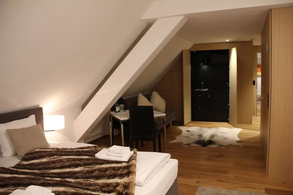 Hotel & Restaurant Schloss Schwandegg