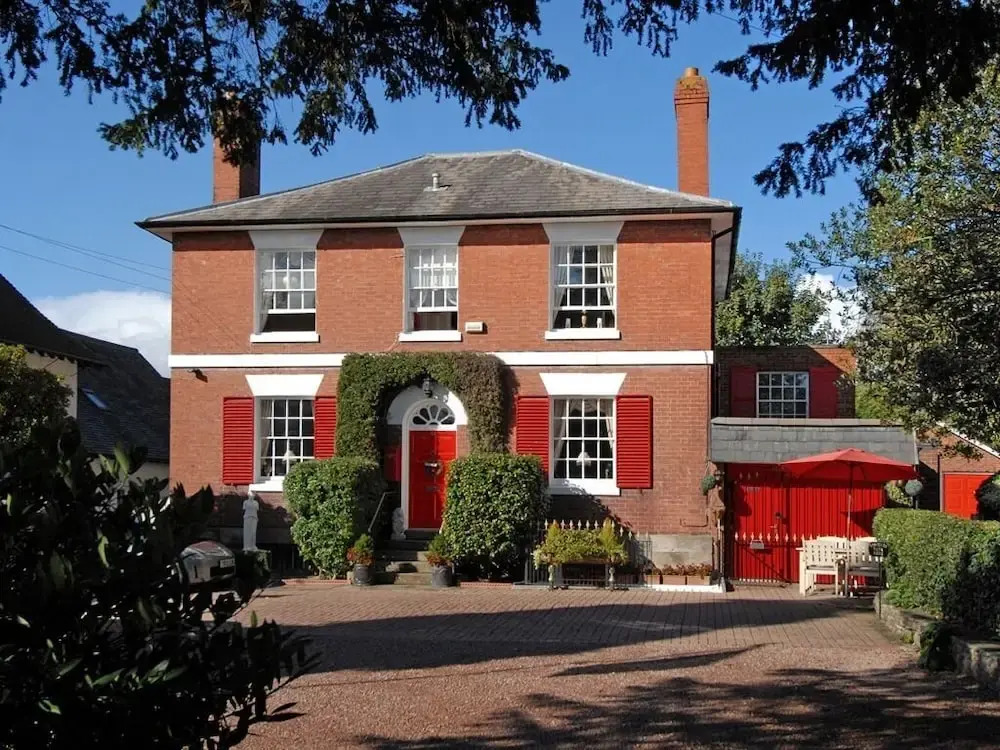 Holly House Bed & Breakfast