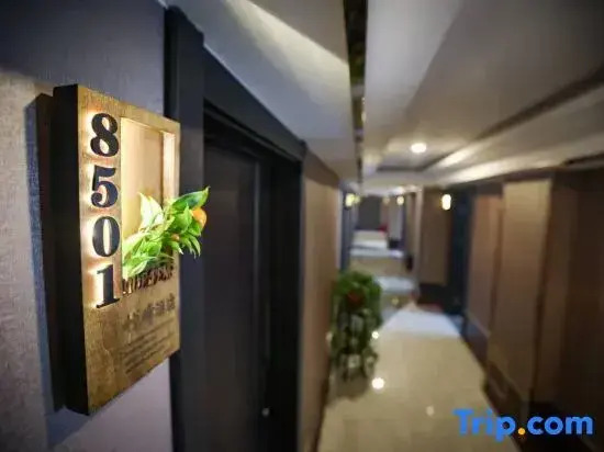 Yuefeng Hotel (Tangshan Yutian Nuanquan Road)