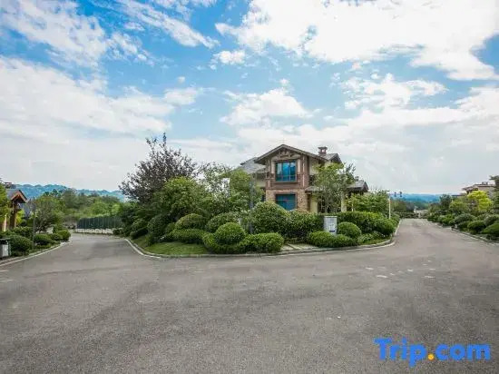 Zhangjiajie Cloudy Valley Villa Hotel