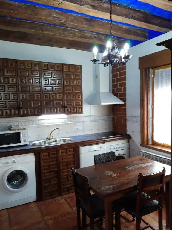 House With 3 Bedrooms in Ivanrey, With Wonderful Mountain View and Enclosed Garden