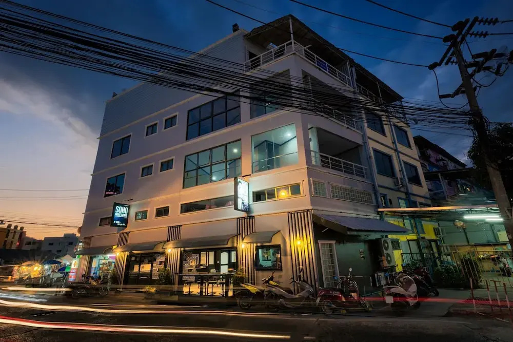 SOHO Rooms Patong