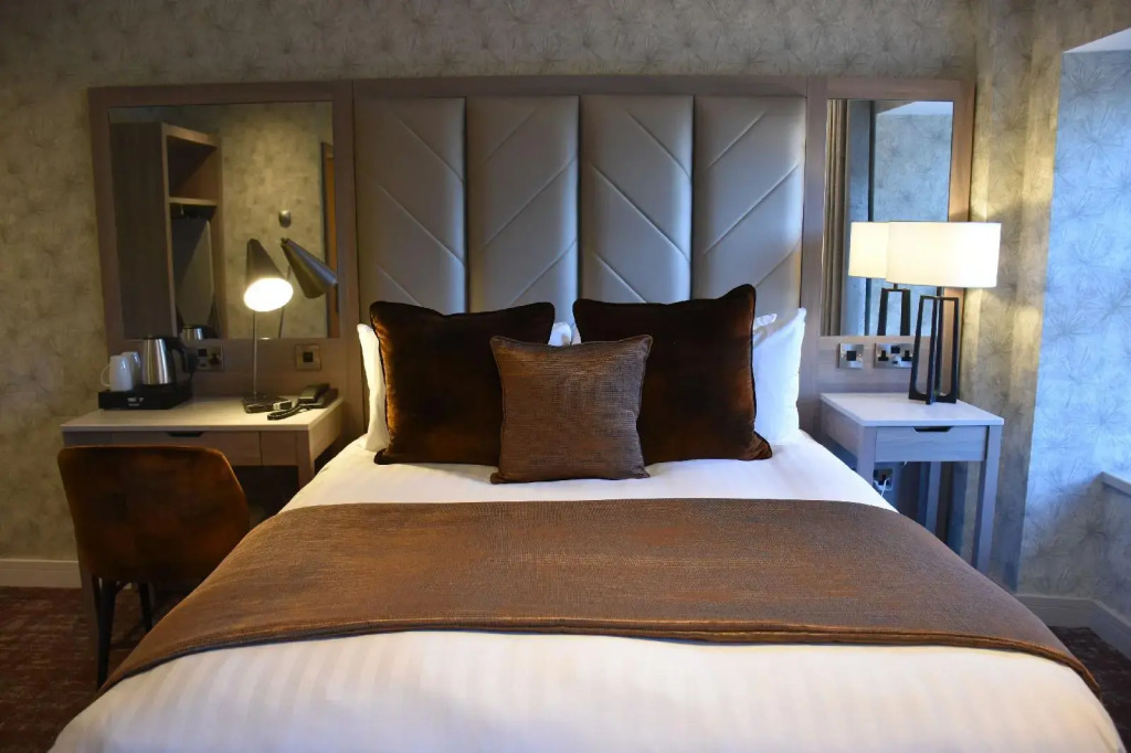 Royal Hotel