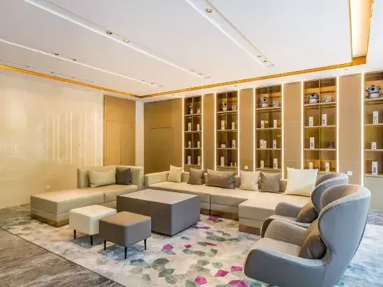 Lavande Hotel Higher Education District and High-speed  Railway Station of  Shijiazhuang