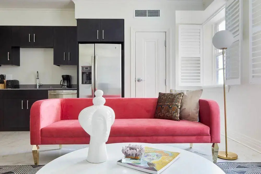 Deluxe Canal Street 2BR Suites by Sonder