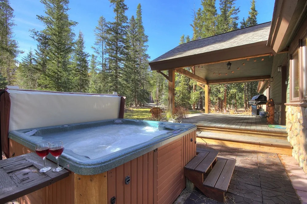 Ziggy Bear Lodge