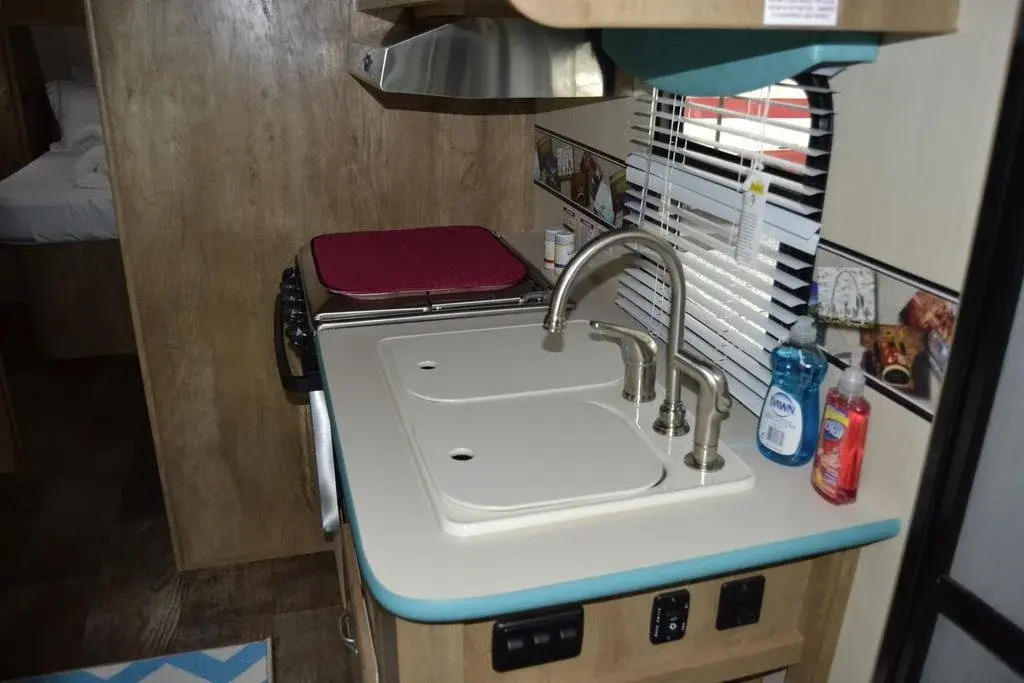 Compass Rv Park - A Cruise Inn Park