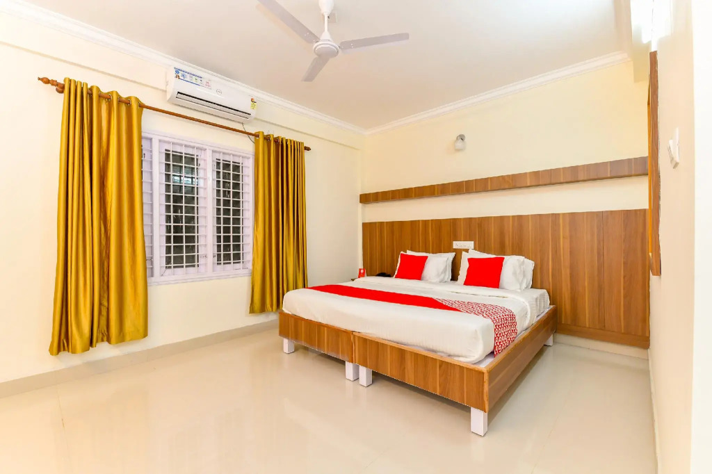 OYO Flagship 30720 Hotel Grand Casa