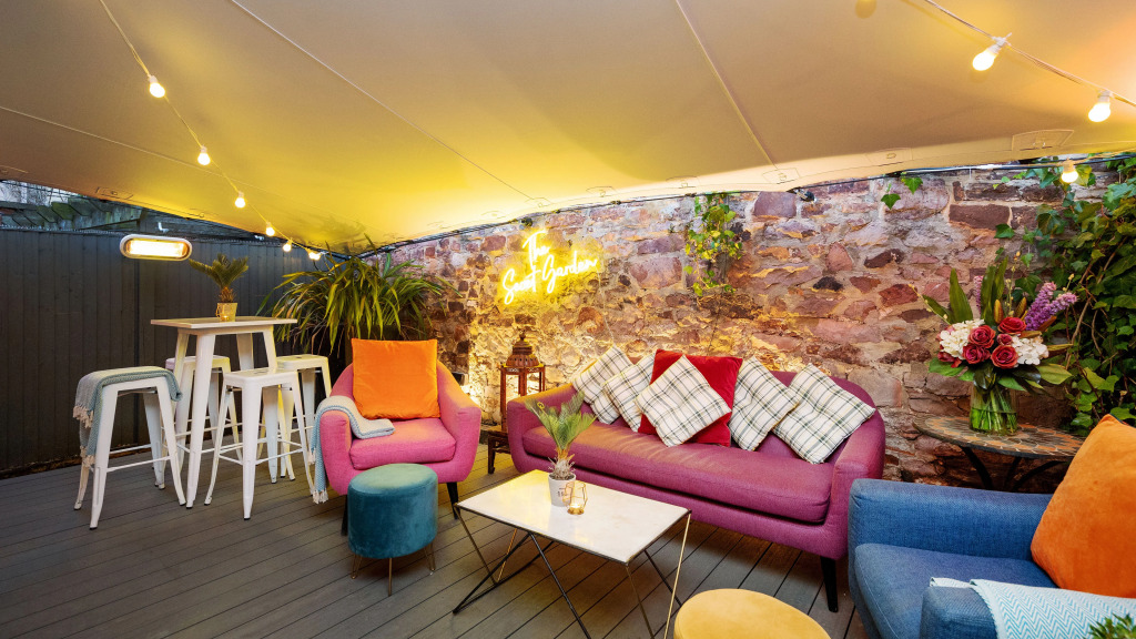 Berkeley Square Classic Hotel