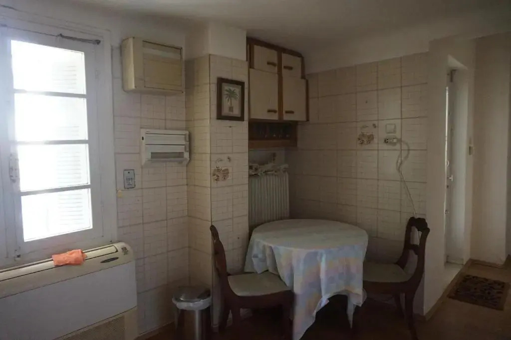Independent entrance Apt - 130M2 - Garden - Private Parking