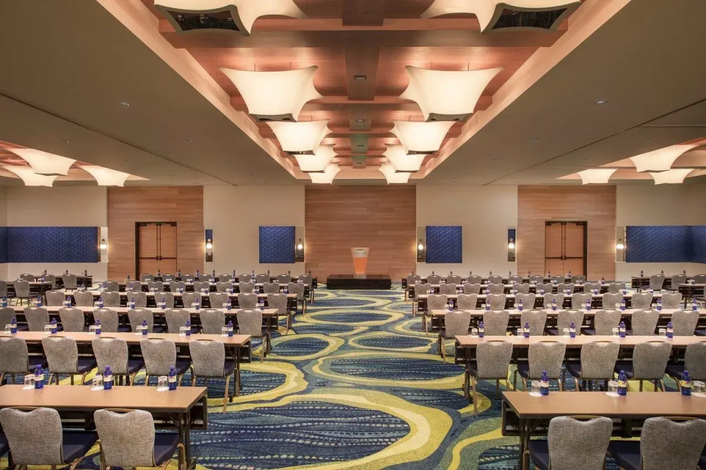 Hutchinson Shores Resort & Spa