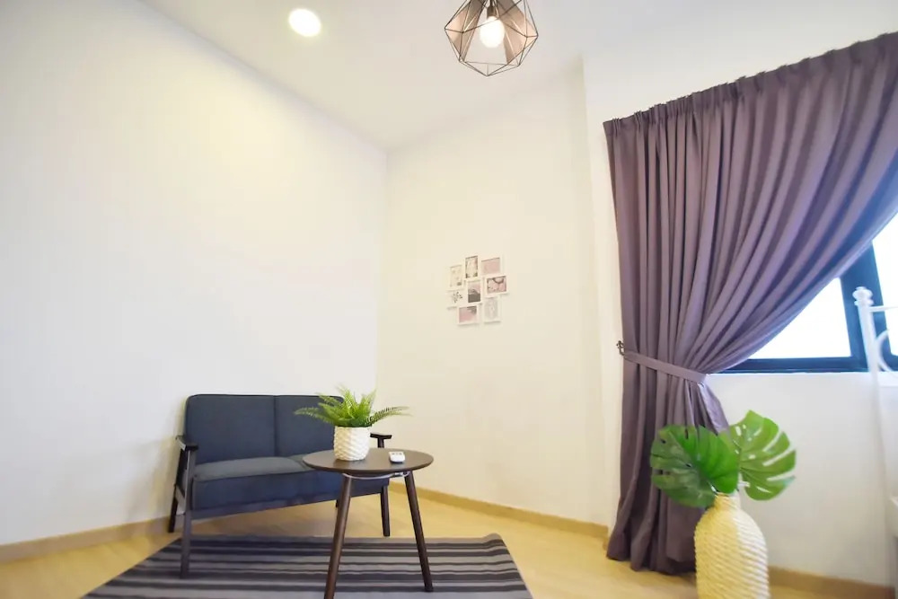 Gt Home encorp strand residence