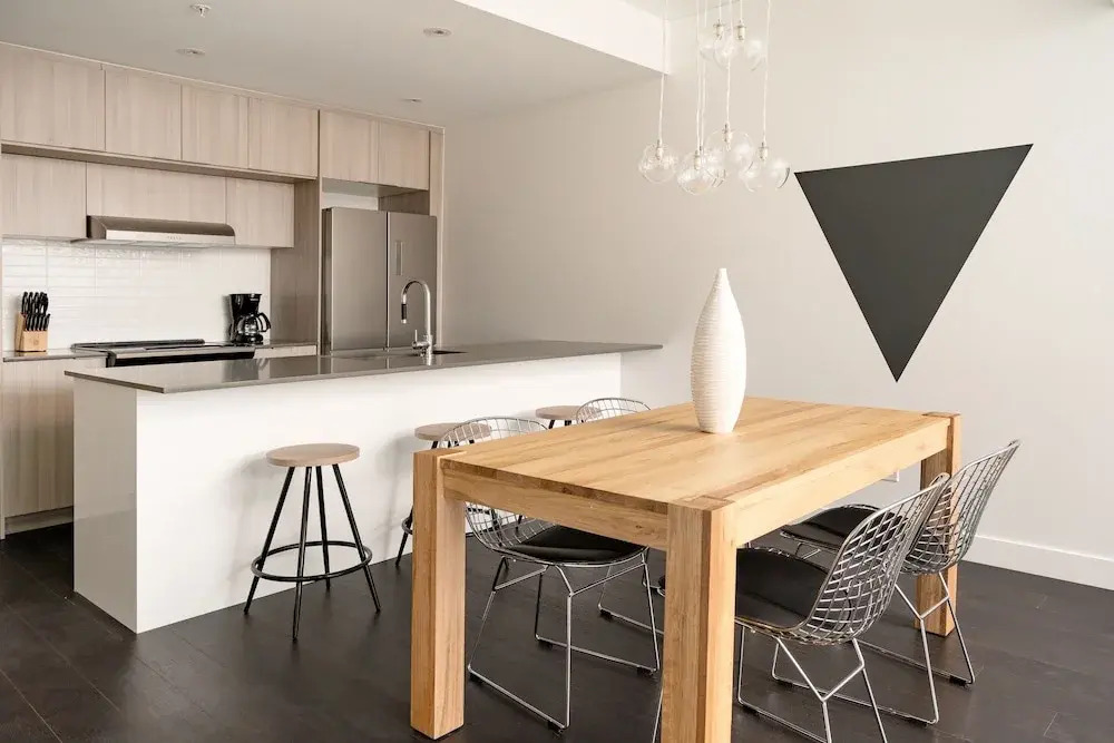 Beautiful Griffintown Suites by Sonder