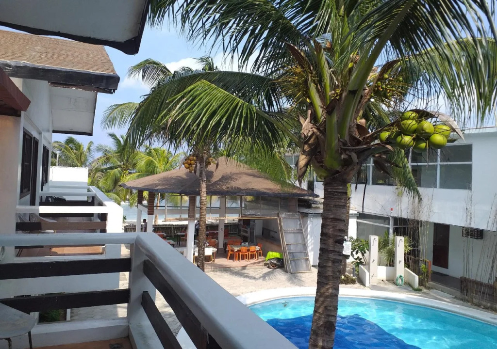 Feliness Resort
