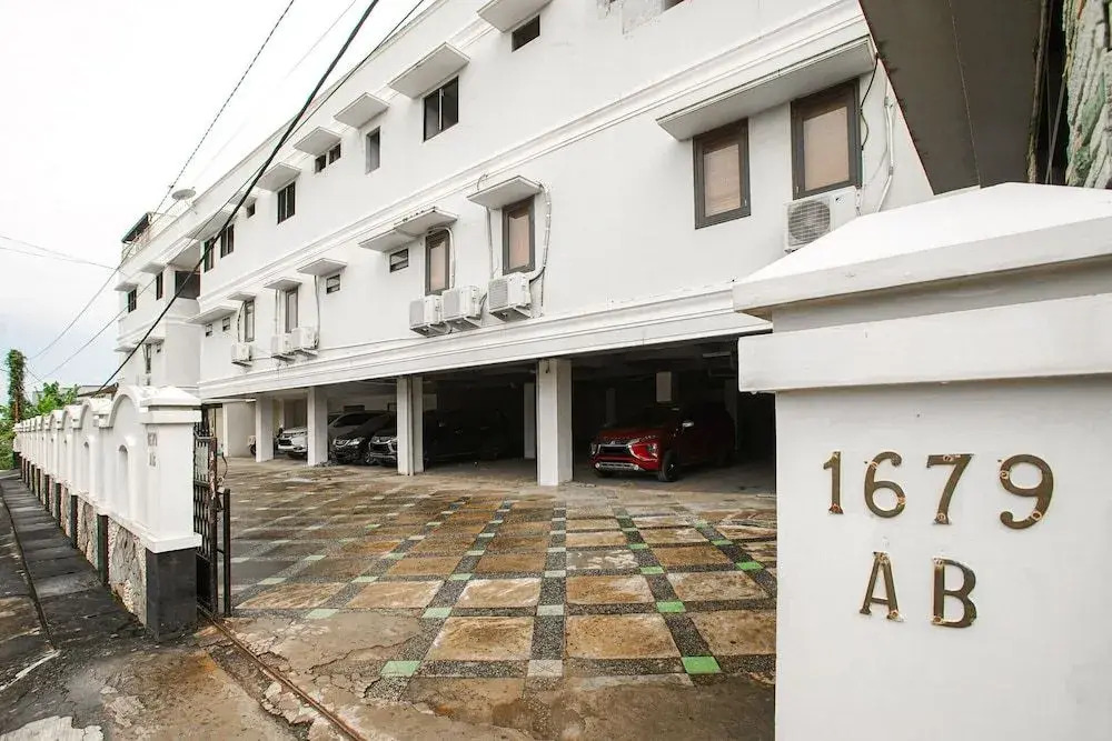 RedDoorz near Palembang Trade Center 3