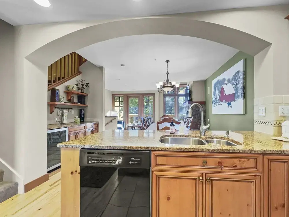 Union Creek Townhome 164b 3 Bedroom Townhouse by RedAwning