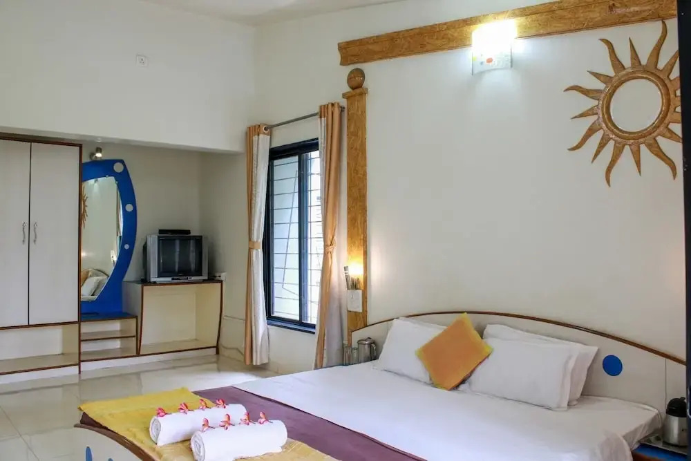 V Resorts Anandvan Wai