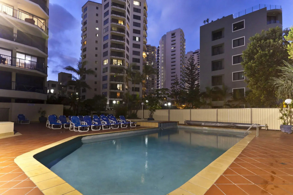 Surf Regency