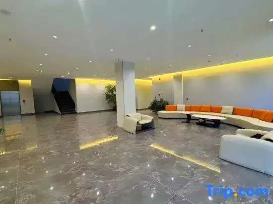 Shengxidun International Hotel (Ganzi Batang 318 National Highway)