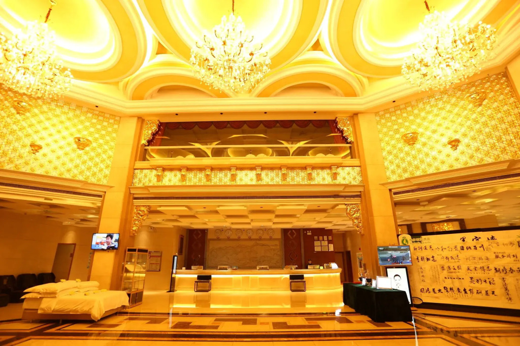 Victoria Hotels