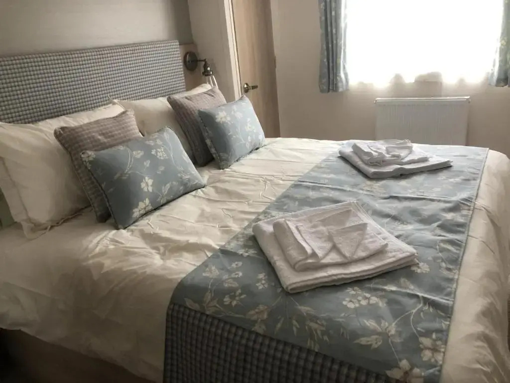 Luxury 2 Bedroom Caravan in Stunning Location