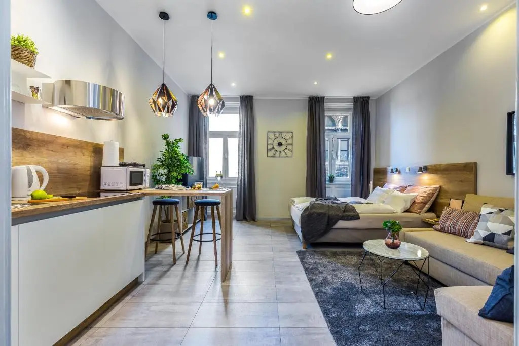 Number 1 Deluxe Apartments