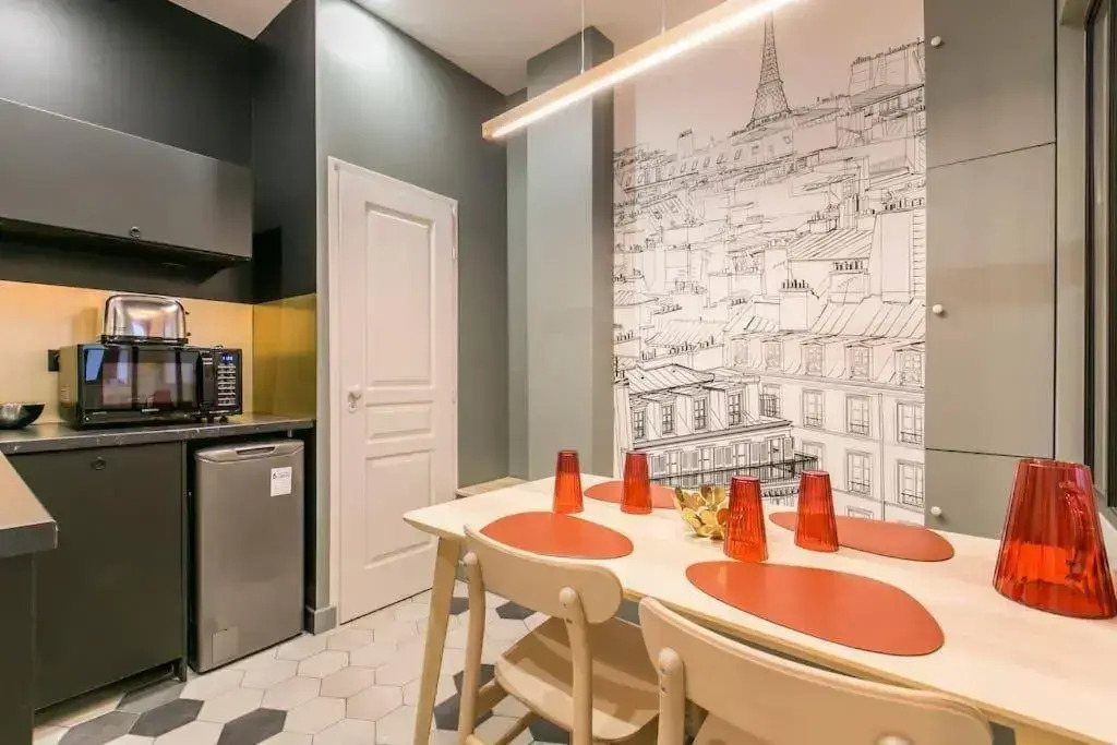 New And Cosy in Heart of Paris, 12e, 4pers
