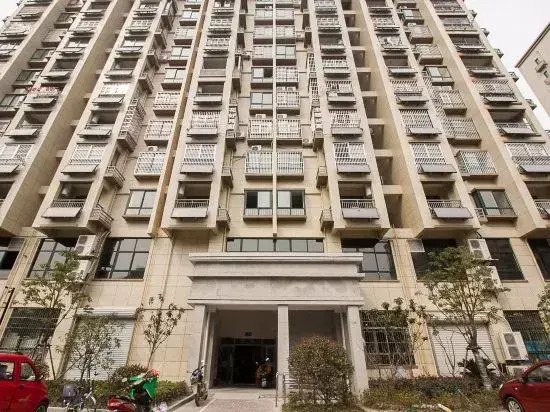 Bengbu Flower Theme Apartment