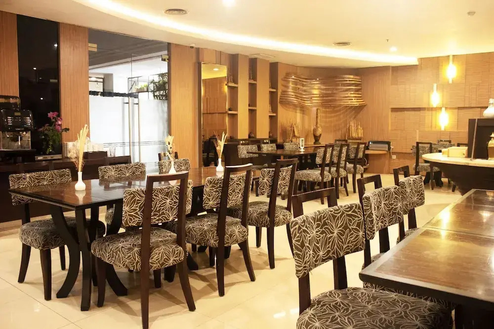 Grand Serpong Hotel