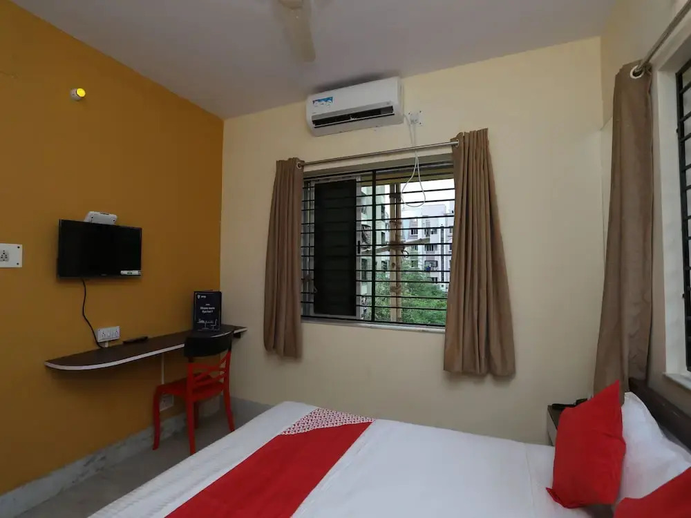 OYO 14633 Lakeview Guest House