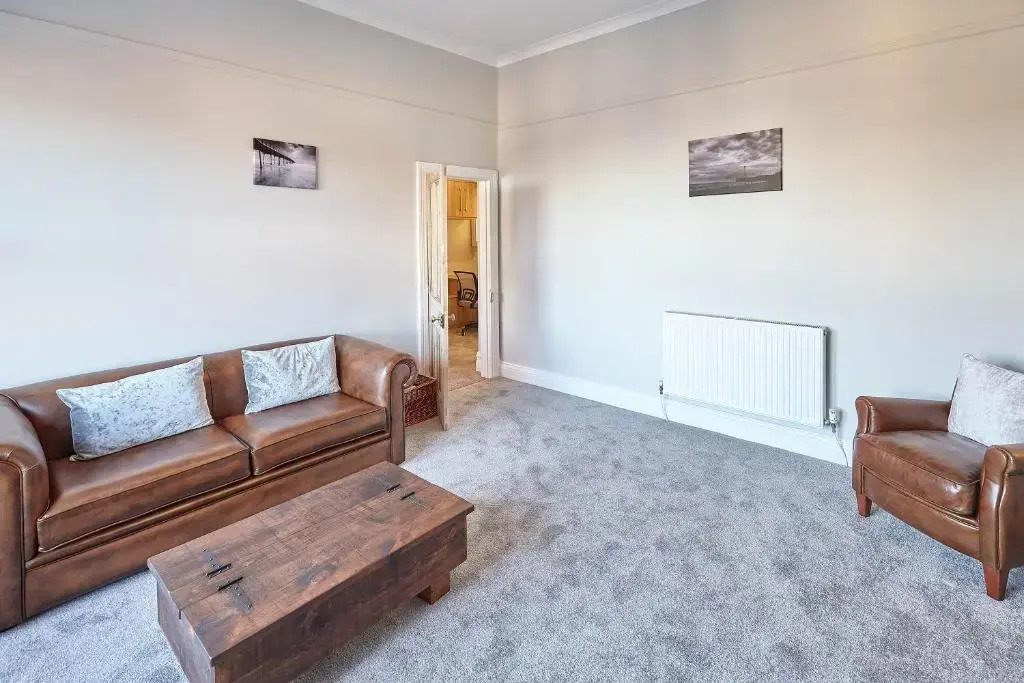 Host Stay Cattersty Hideaway