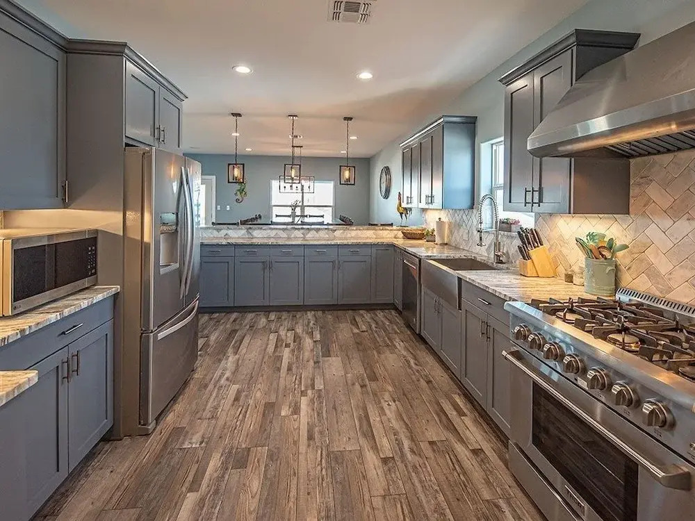 Big Blue - 4 Br Home