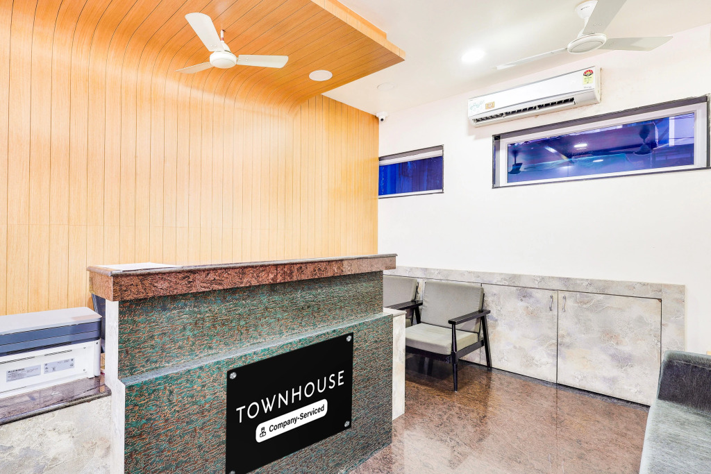 Super OYO Townhouse Visakhapatnam