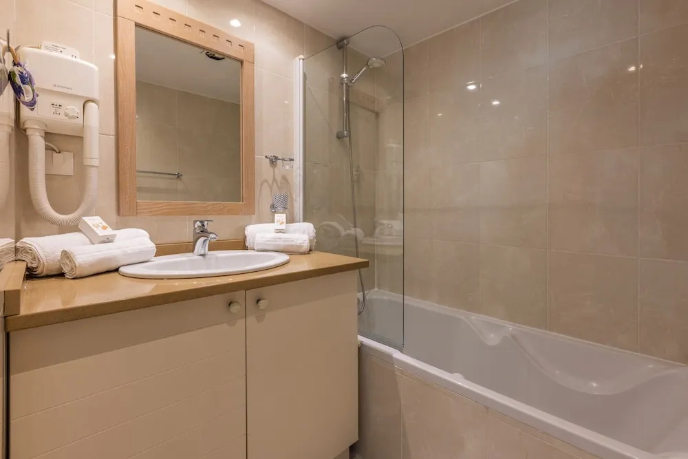 Duplex 2 Chambres -balcon-parking- Carnota2b269