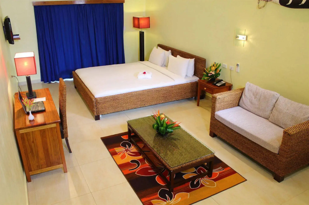 Alotau International Hotel