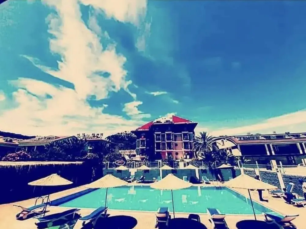 Seven Brothers Otel