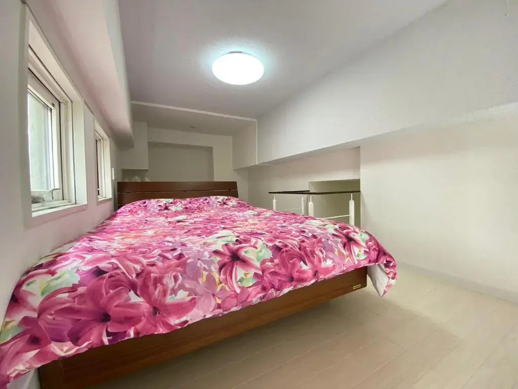 Easy Access to downtown area, Sapporo Dome AMS503