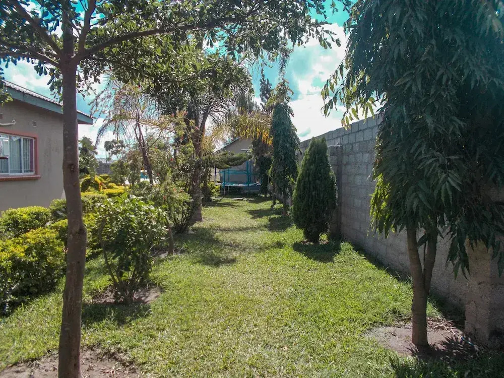 Shema Guest Lodge