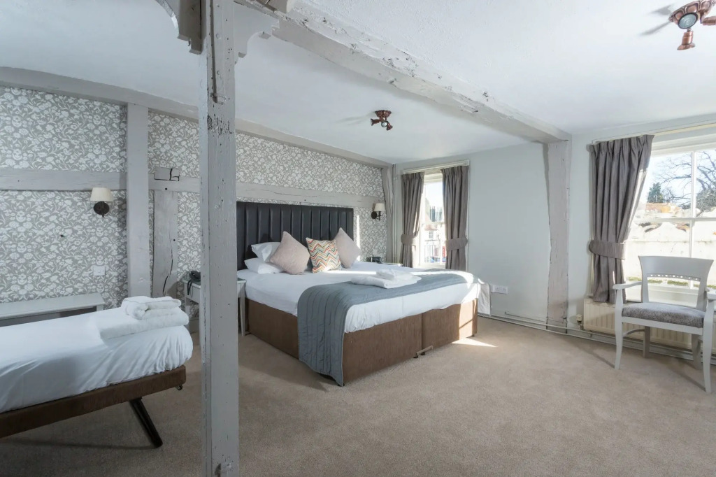 The Dog & Bear Hotel