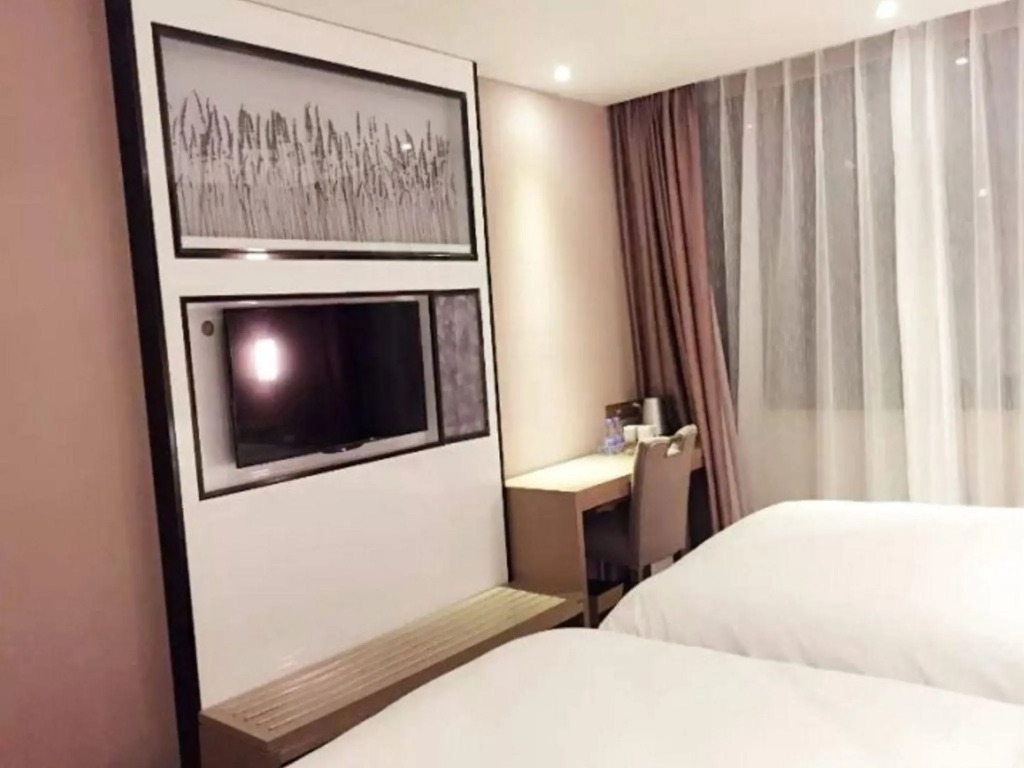 Lavande Hotel Shanghai Zhangjiang Guanglan Road Subway Station Branch