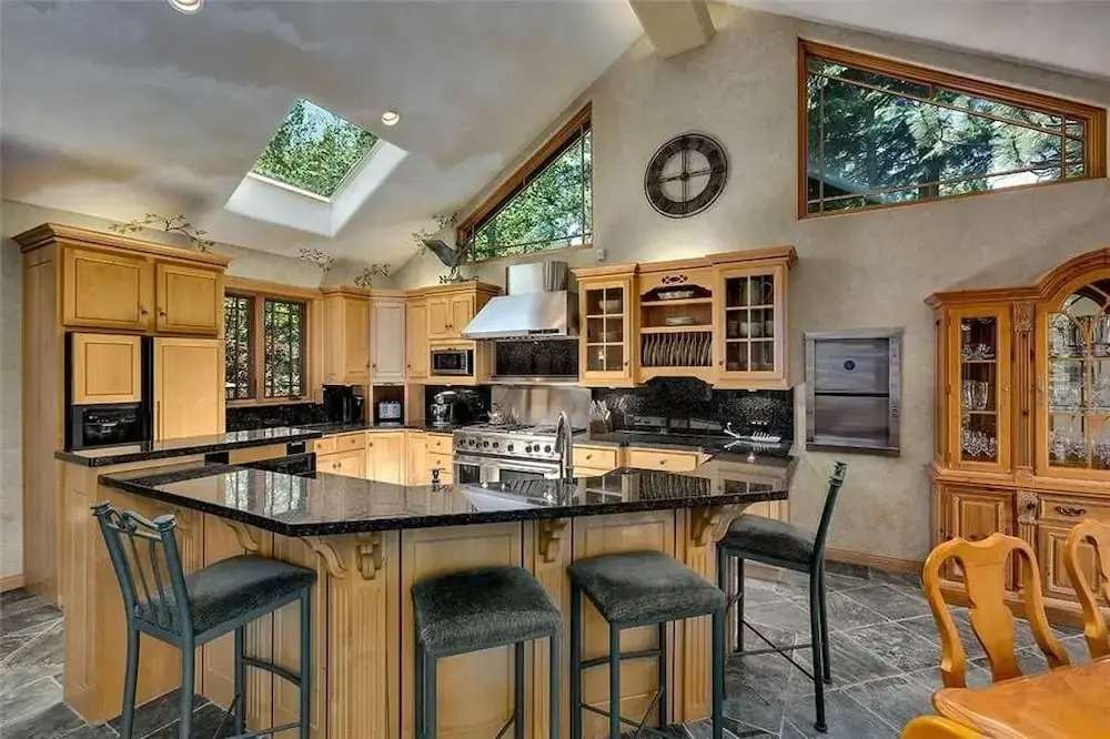 Tahoe Crestview Lodge - 5 Br Home