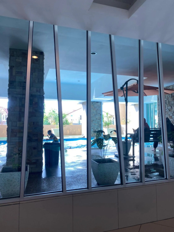 Private Studio Viana Court Service Apartment 2 with private parking