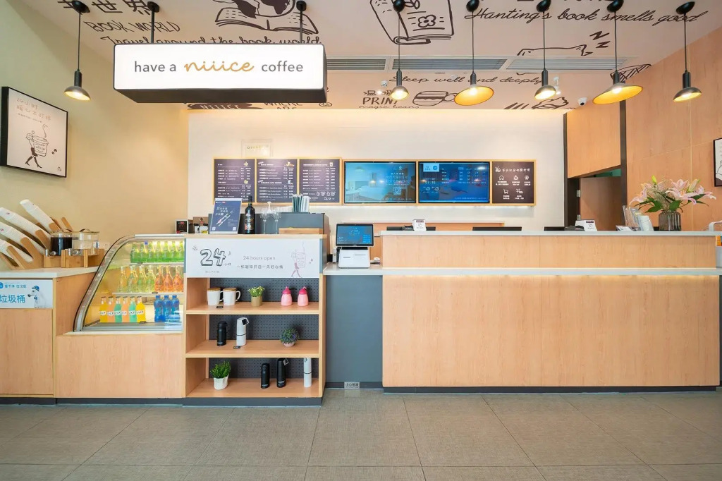 珠海 海之珠丨GlobalRomanticPearl酒店-拱北口岸珠海站店 早餐7点到11点 免费自助洗衣房 免费停车 免费健身房 外语翻译接待 步行海边 步行拱北口岸 步行珠海站